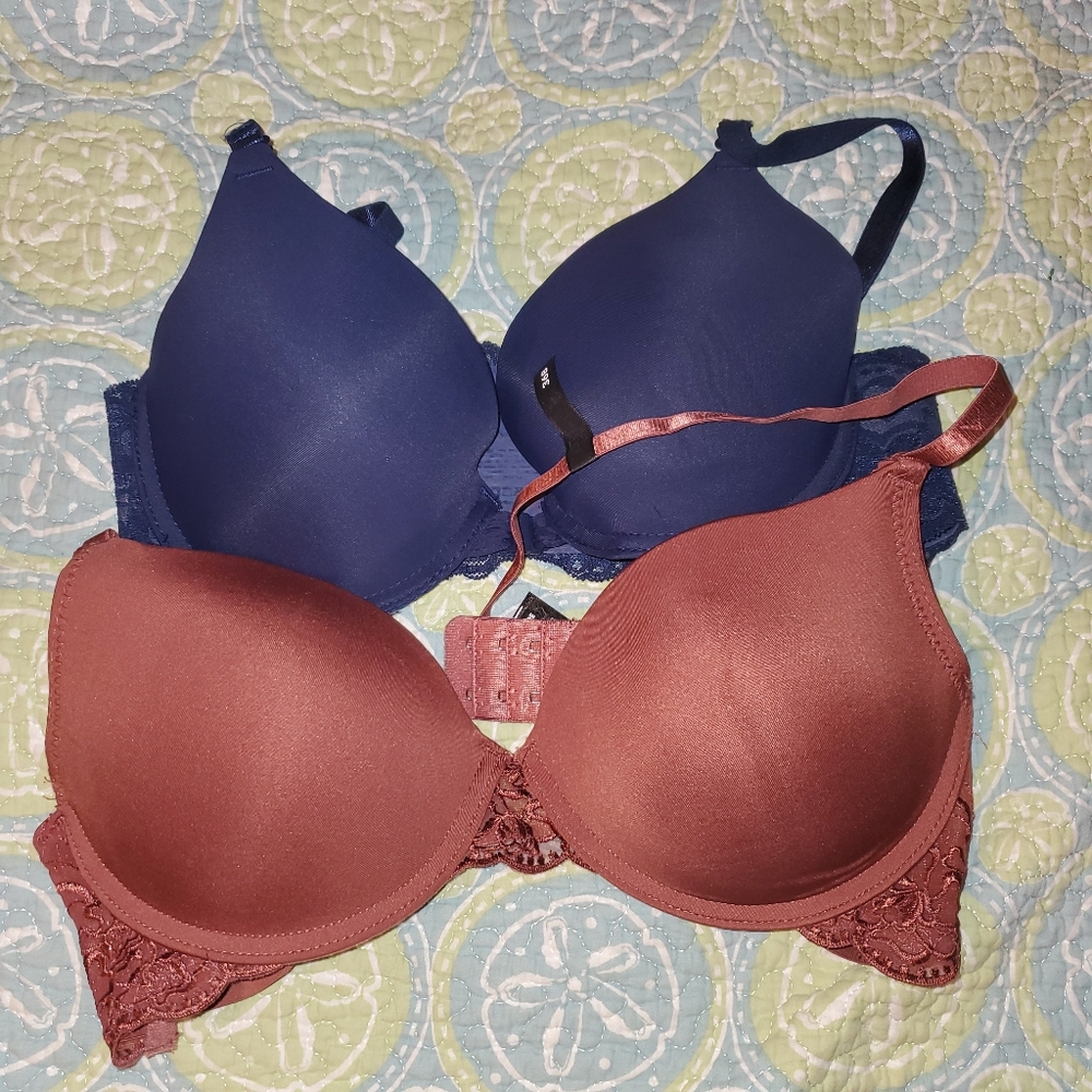 Bras - Picture 2 of 5
